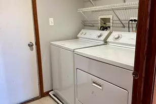 2929 Caldwell Ln, Geneva, IL 60134 - Photo 7