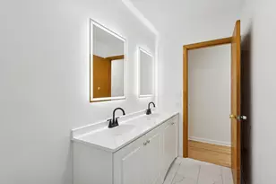 645 Justina St, Hinsdale, IL 60521 - Photo 13