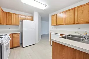 13833 S Balsam Ln, Plainfield, IL 60544 - Photo 9