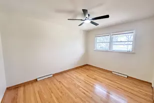 6923 N Avers Ave, Lincolnwood, IL 60712 - Photo 15