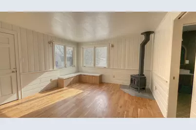 370 S Oriole Trail, Crystal Lake, IL 60014 - Photo 9