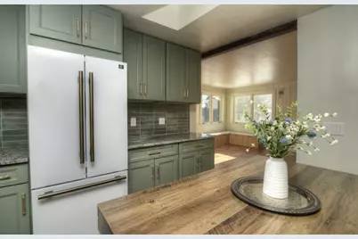 370 S Oriole Trail, Crystal Lake, IL 60014 - Photo 7