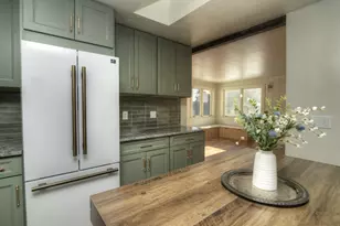 370 S Oriole Trail, Crystal Lake, IL 60014 - Photo 7