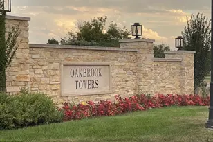 2 N Tower Rd, Oak Brook, IL 60523 - Photo 35