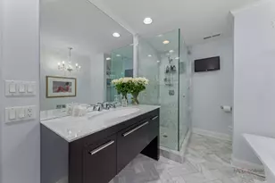 2 N Tower Rd, Oak Brook, IL 60523 - Photo 29