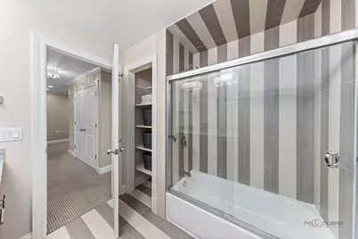 2 N Tower Road, Oak Brook, IL 60523 - Photo 33