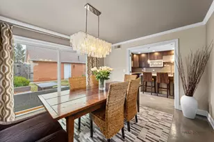 2 N Tower Rd, Oak Brook, IL 60523 - Photo 15