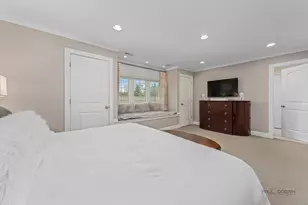 2 N Tower Rd, Oak Brook, IL 60523 - Photo 23