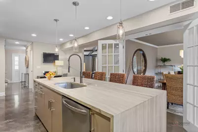 2 N Tower Road, Oak Brook, IL 60523 - Photo 11