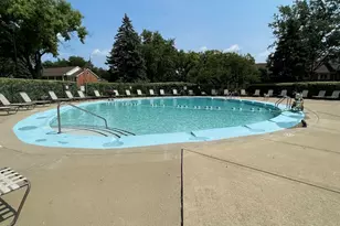 2 N Tower Rd, Oak Brook, IL 60523 - Photo 37