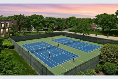 [Address not provided], Northbrook, IL 60062 - Photo 9