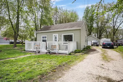 222 S Lincoln Street, Braidwood, IL 60408 - Photo 1
