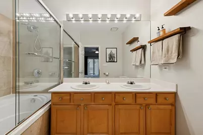 3619 N Damen Avenue #2, Chicago, IL 60618 - Photo 7