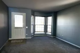 295 Chrisman Dr, Streamwood, IL 60107 - Photo 3