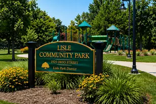 1889 Winkler Ct, Lisle, IL 60532 - Photo 35