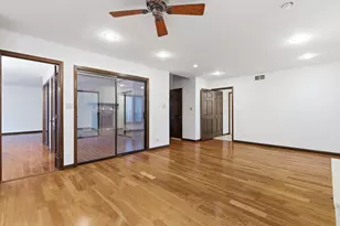 1889 Winkler Ct, Lisle, IL 60532 - Photo 7