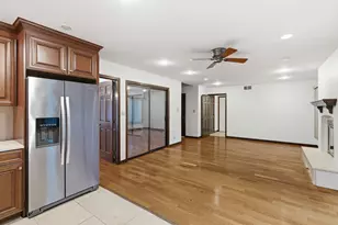 1889 Winkler Ct, Lisle, IL 60532 - Photo 11