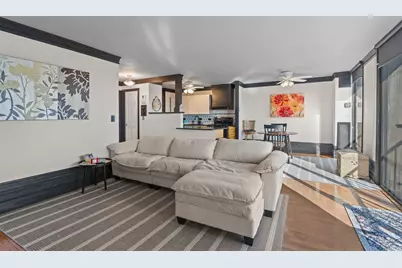 1800 7th Street #10E, East Moline, IL 61244 - Photo 5