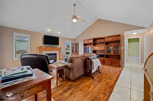 1212 Southcreek Dr, Manteno, IL 60950 - Photo 17