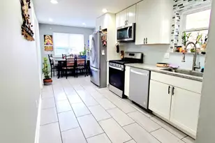 320 W 101st Pl, Chicago, IL 60628 - Photo 7