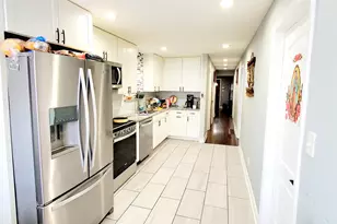 320 W 101st Pl, Chicago, IL 60628 - Photo 5