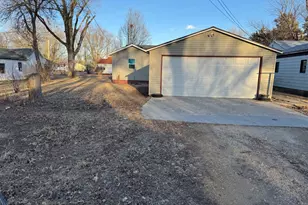 702 6th Ave, Rock Falls, IL 61071 - Photo 9