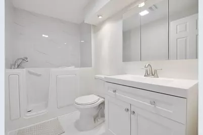 1401 Burr Oak Road #117B, Hinsdale, IL 60521 - Photo 17
