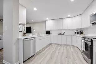 1401 Burr Oak Rd, Hinsdale, IL 60521 - Photo 9