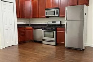 2533 W Berwyn St, Chicago, IL 60625 - Photo 9