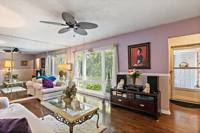 910 Division Street, Barrington, IL 60010 - Photo 9