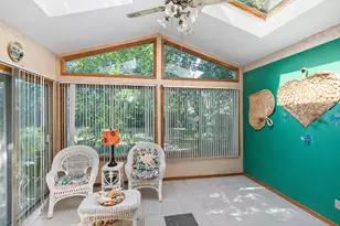 910 Division St, Barrington, IL 60010 - Photo 23