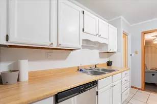 1108 Hovey Ave, Normal, IL 61761 - Photo 7