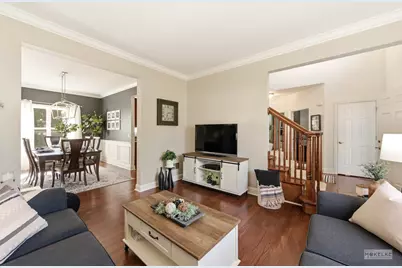 149 N Willowwood Drive, Oswego, IL 60543 - Photo 9