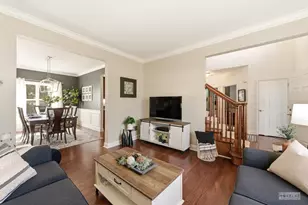 149 N Willowwood Dr, Oswego, IL 60543 - Photo 9