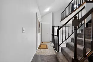 1336 Queensgreen Cir, Naperville, IL 60563 - Photo 5