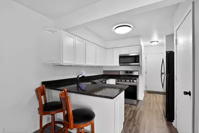 1336 Queensgreen Circle #1336, Naperville, IL 60563 - Photo 17