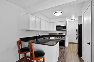 1336 Queensgreen Cir, Naperville, IL 60563 - Photo 17