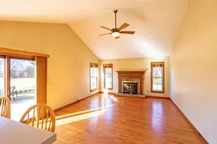 1489 Polo Ct, Bartlett, IL 60103 - Photo 7