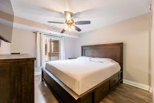 4553 W 56th St, Chicago, IL 60629 - Photo 11