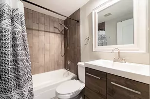 4553 W 56th St, Chicago, IL 60629 - Photo 13