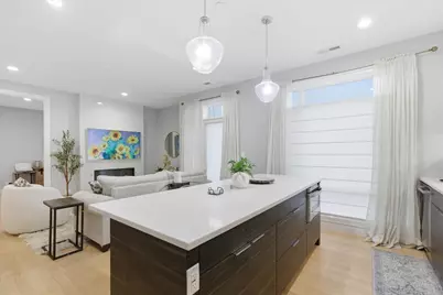 715 South Boulevard #301, Oak Park, IL 60302 - Photo 9