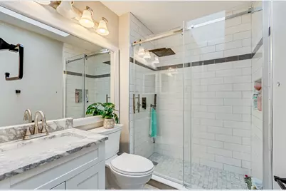 2340 Portsmouth Court, Aurora, IL 60504 - Photo 9