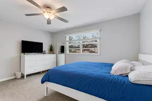 2340 Portsmouth Ct, Aurora, IL 60504 - Photo 7