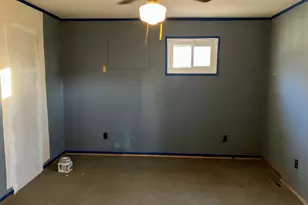 513 E Main St, Morrison, IL 61270 - Photo 9