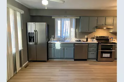 513 E Main Street, Morrison, IL 61270 - Photo 7