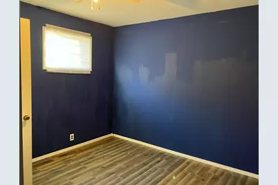 513 E Main Street, Morrison, IL 61270 - Photo 11