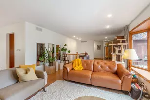 5 Echo Hill Rd, Oakwood Hills, IL 60013 - Photo 5