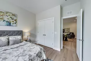 4010 N Lincoln Ave, Chicago, IL 60618 - Photo 3