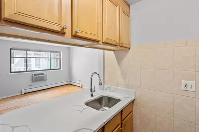 6758 N Sheridan Avenue #438, Chicago, IL 60626 - Photo 5