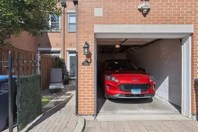 219 W Goethe Street, Chicago, IL 60610 - Photo 49